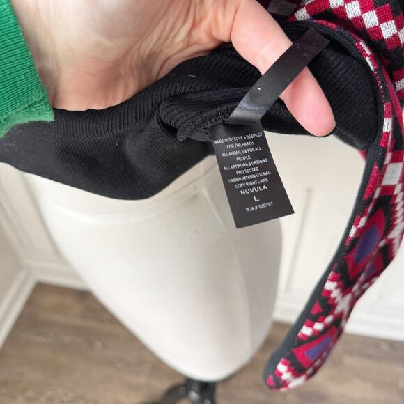 Nuvula Black Ribbed Knit Geometric Strong Shoulder Sweater Size L - Picture 8 of 9